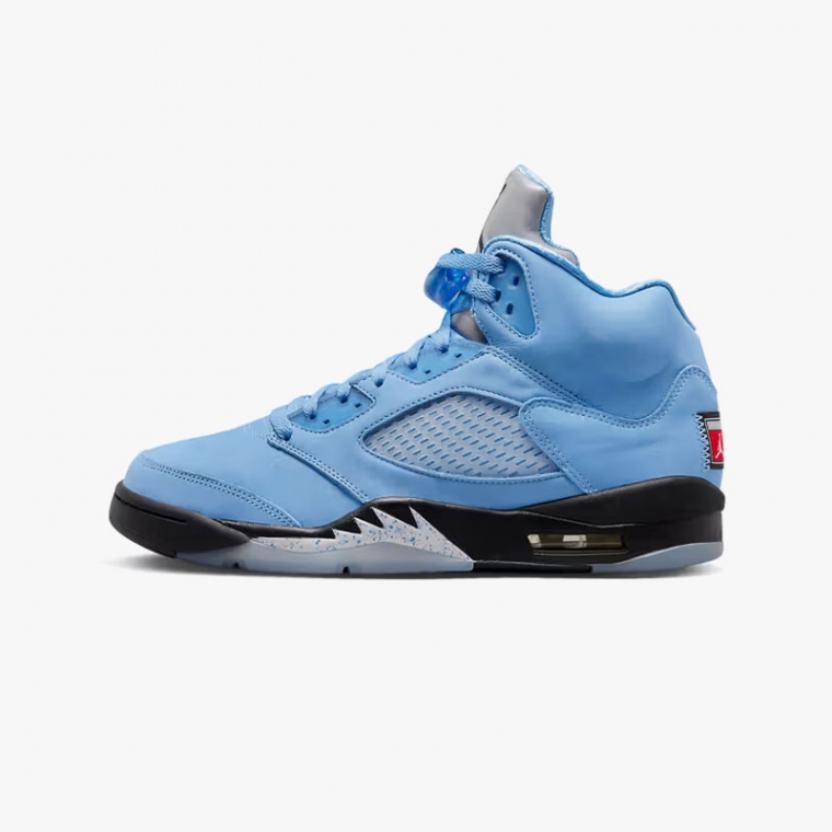 Air Jordan 5 Retro "UNC"